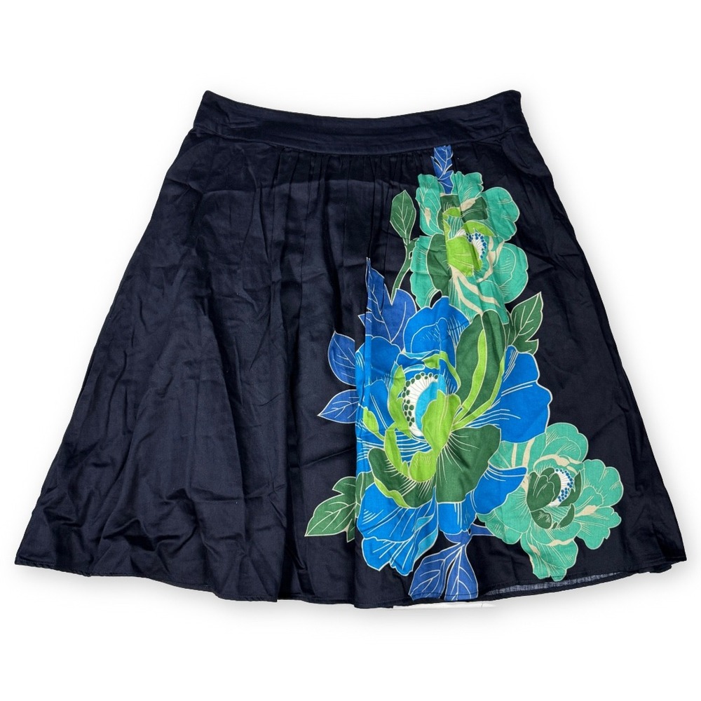 St Johns Bay Navy Blue Floral Cotton A-Line Skirt Size 8 Knee Length Pleated